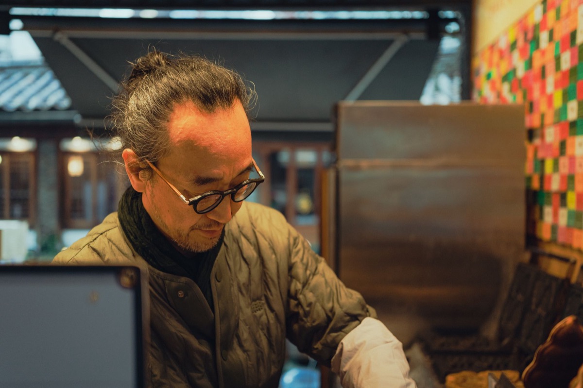 Korean street vendor selling bulgogi