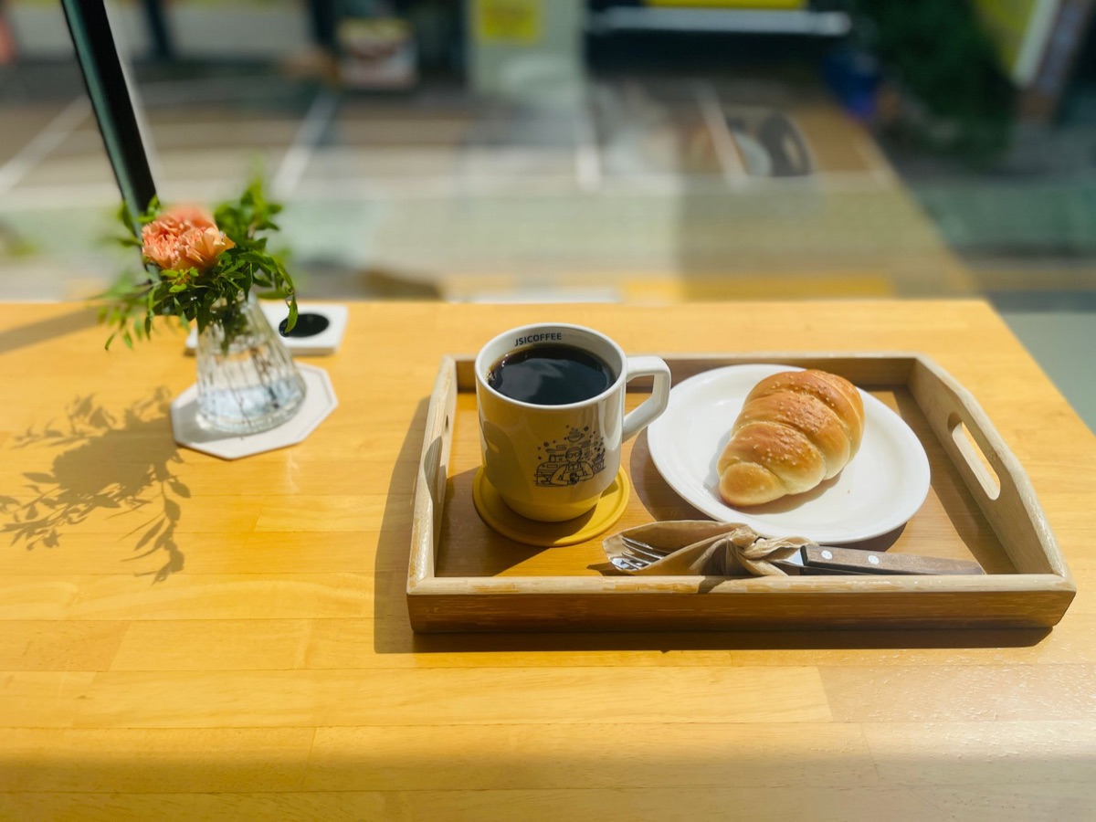 café all'angolo di strada a seoul