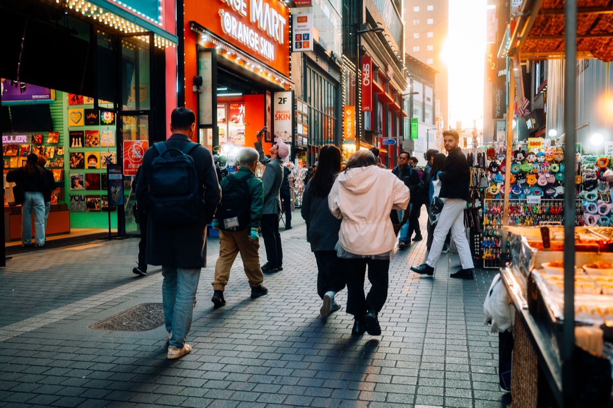 night market stalls in seoul