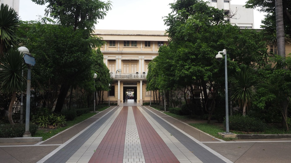 seoul science university building entrance