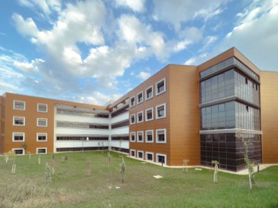 UST: 50 Anos de Transformação Acadêmica e Urbana em Seul