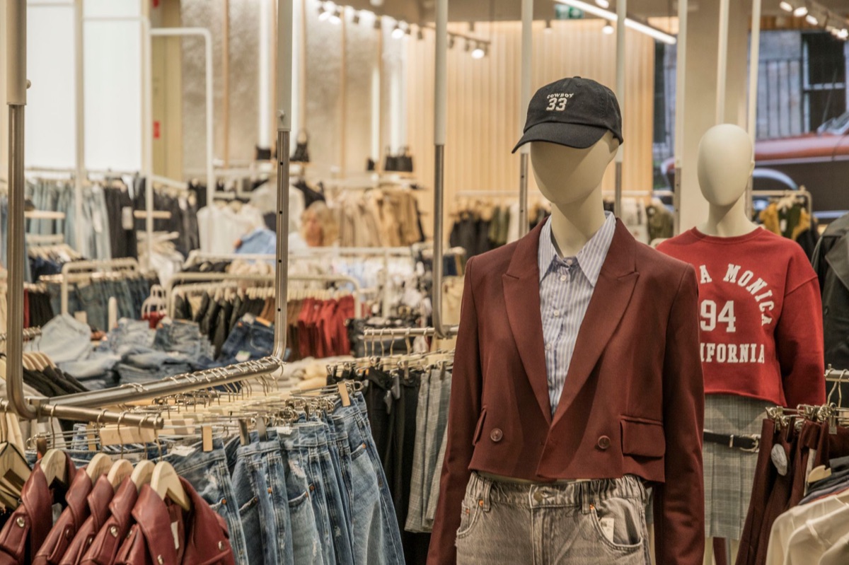 interior de loja de moda em seoul