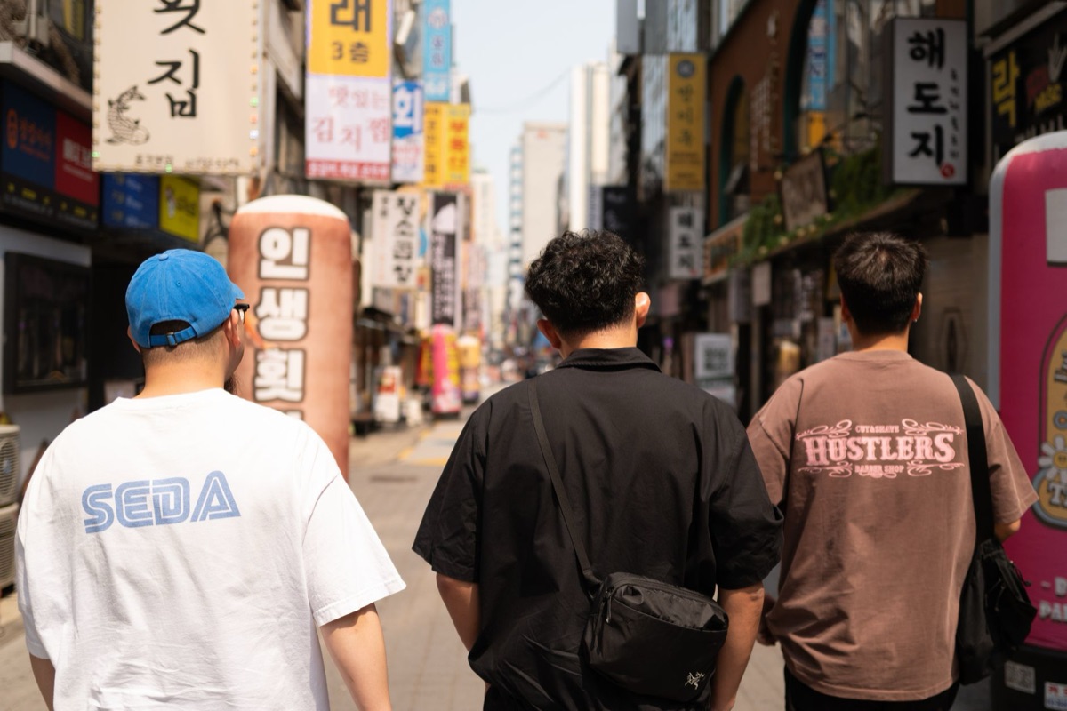 seoul shopping street with fashion brands